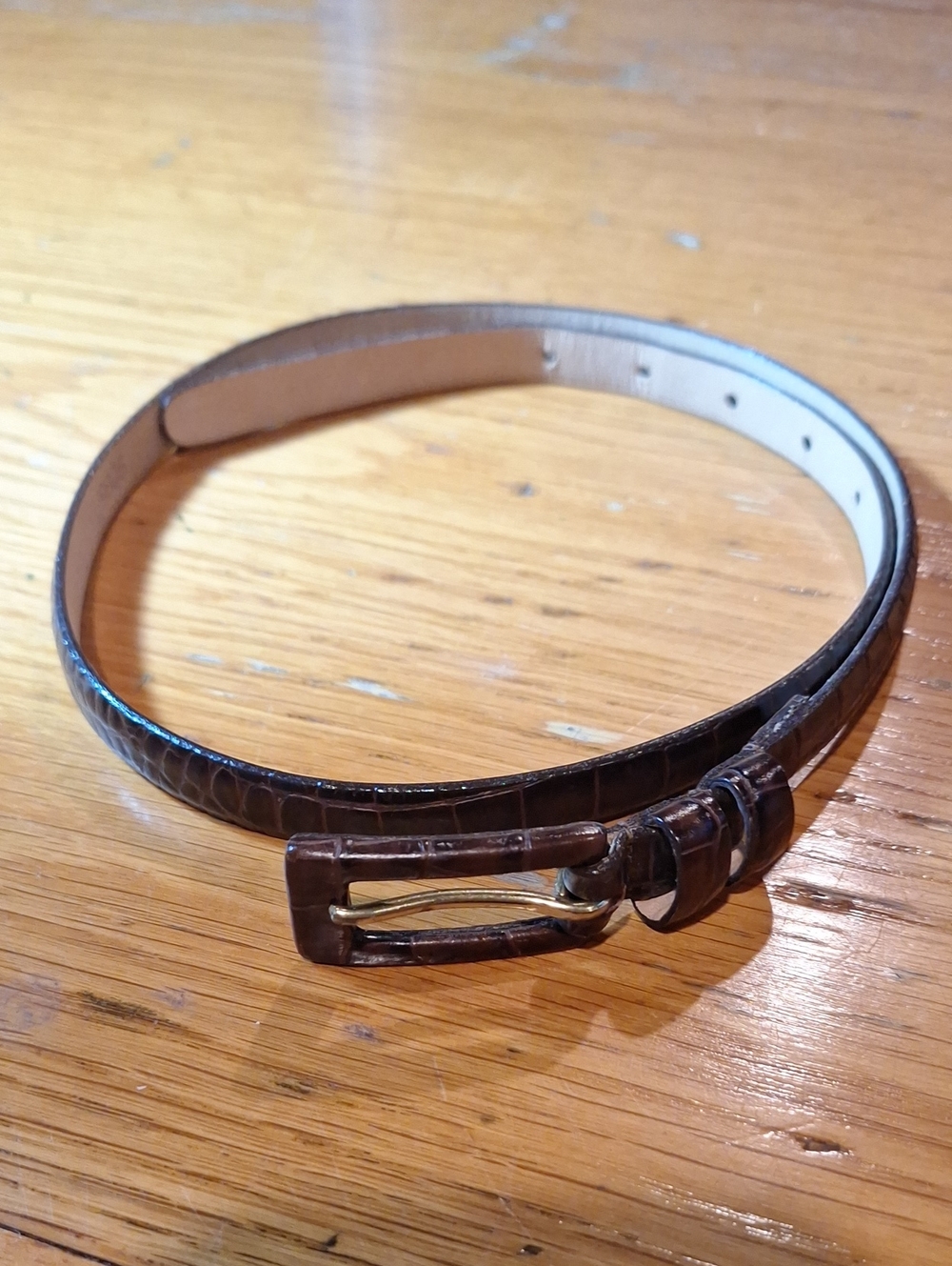 BCBG Classic Brown Italian Leather Calfskin  Skinny Belt with Alligator Texture